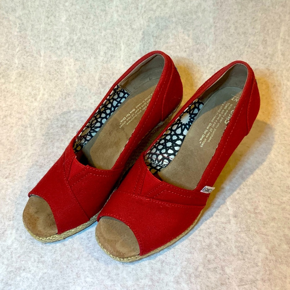 Toms Wedges - Red, Size 7W